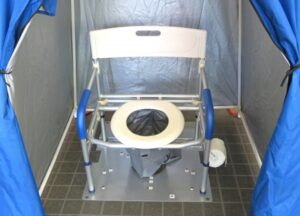 避難所で使用する携帯トイレや災害用トイレの準備