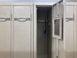 更衣室とロッカーまわりの衛生管理イメージ